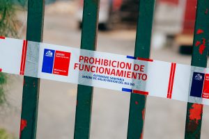 Municipalidad de Chiguayante y Seremi de Salud clausuran vertedero ilegal en borde del río Biobío